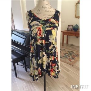 Flowy Anthropologie tank top